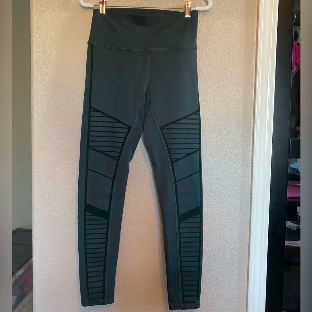 ALO Leggings